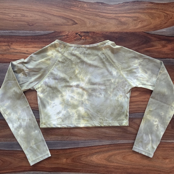Daughters Of Jade Olive Tie-Dye Long Sleeve Crop Top No Tags (Seems To Be Med) - Picture 7 of 9